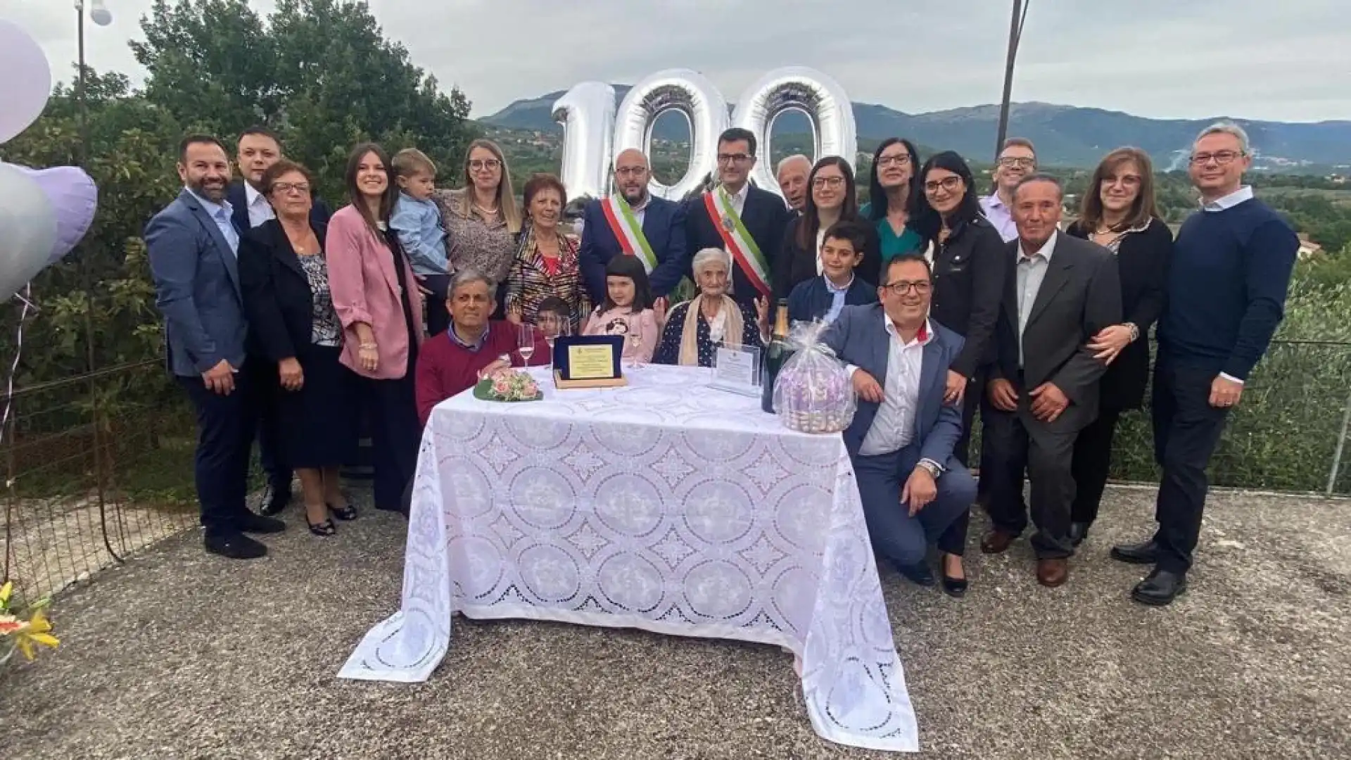 Isernia: ha festeggiato ieri i suoi “primi” 100 anni la signora Ermenegilda Apollonio.